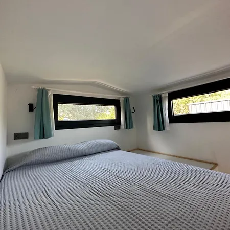 Bed & Breakfast Gaia Tiny Butik