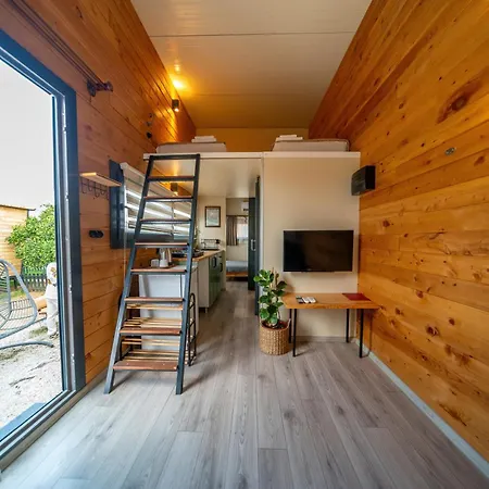 Bed & Breakfast Gaia Tiny Butik